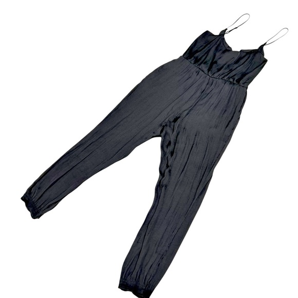Bardot Black satin jogger Jumpsuit pockets v neck adjustable straps 10 large - Picture 3 of 10
